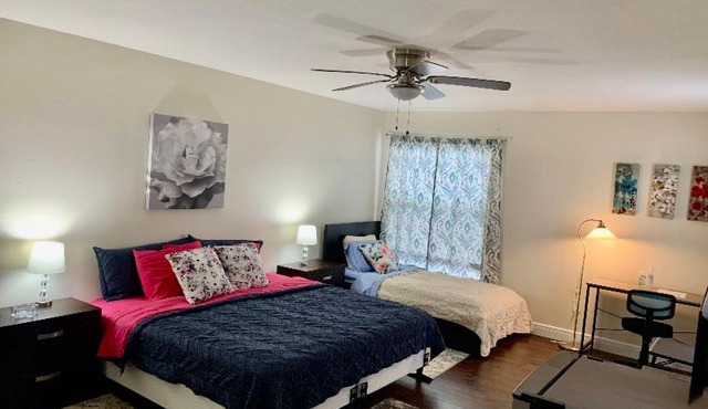 Cozy and spacious family bedroom in Land O’ Lakes