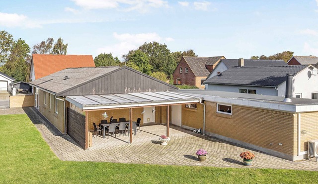 Cozy and spacious townhouse in Aars