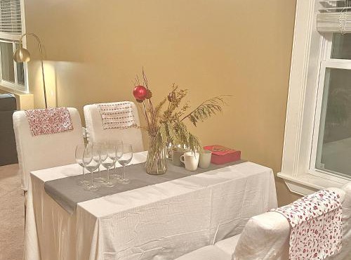 Cozy and stylish entire suite in Halifax