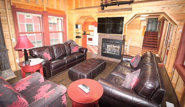 Cozy and unique cottage #5 at DollyBrook just minutes from Saugatuck