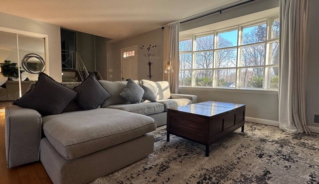 Cozy Annandale Escape Near DC!