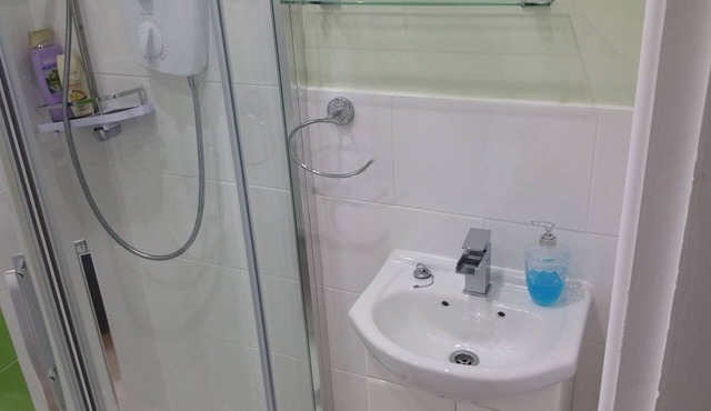 Cozy annex near Leeds airport