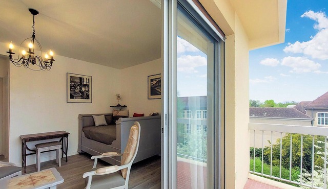 Cozy apartment in Cosne-Cours-sur-Loire with WiFi