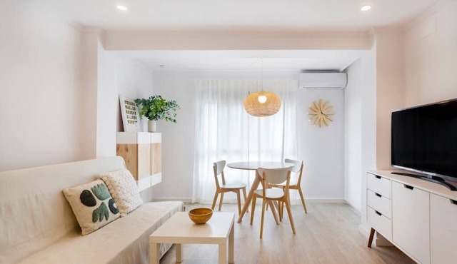 Cozy apartment next to the beach
