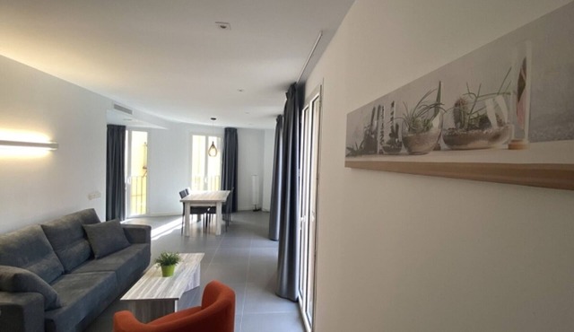 Cozy apartment with air conditioning and Wi-Fi in Castelló d'Empúries