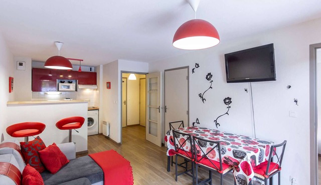 Cozy apartment 1 bedroom + nook, 6 ppl, Free Wifi in Barèges