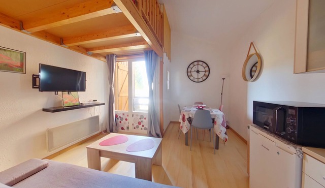 Cozy apartment - 4 guests, calm in Les Rousses
