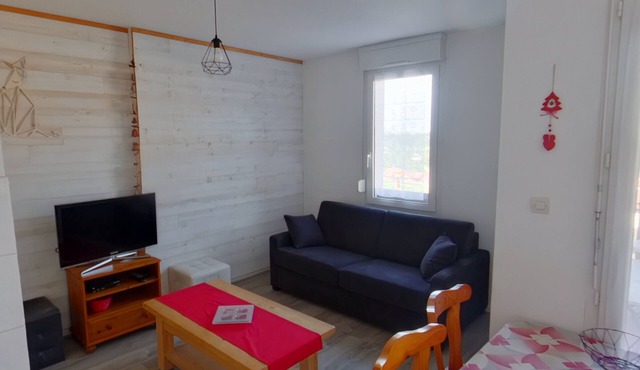 Cozy apartment at ski slopes for 4, Prémanon