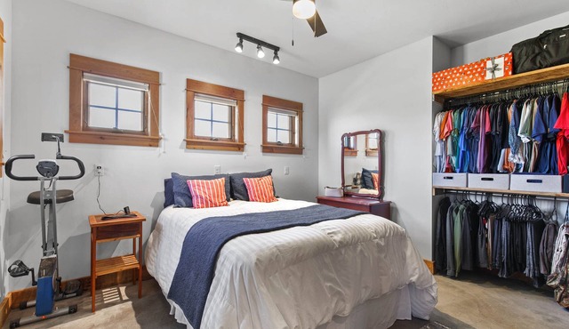 Cozy apartment attached to our farmhouse.