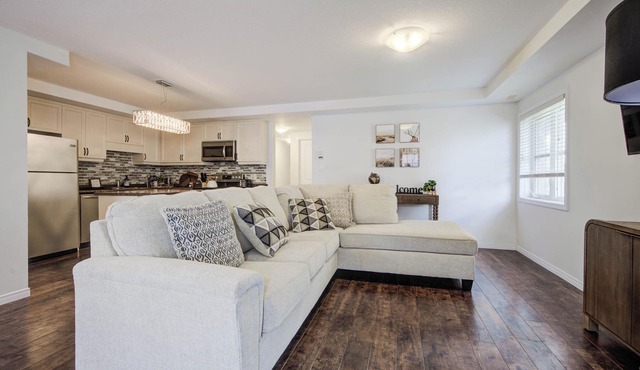 Cozy apartment by highway 8