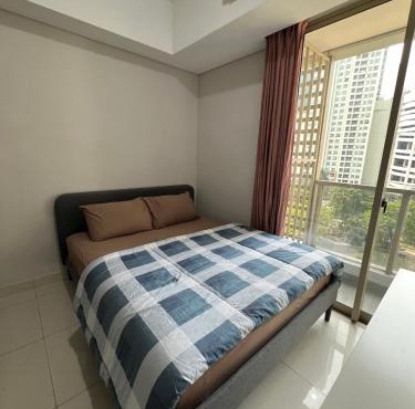 Cozy Apartment connected to mall by Lexington