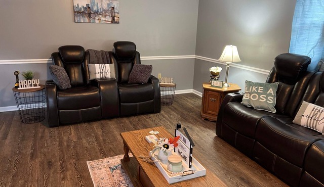 Cozy Apartment embedded in Kentucky mountains. Pet friendly.