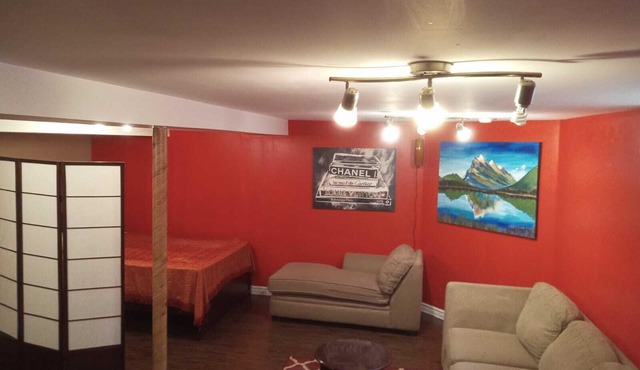 COZY APARTMENT FOR RENT GREEN NEIGHBORHOOD