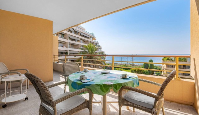 Cozy apartment in Cannes la Bocca