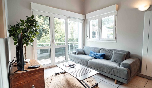 Cozy apartment by the sea