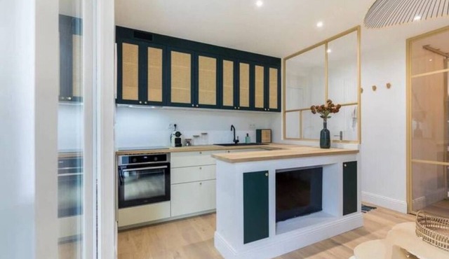 Cozy apartment in the center of town