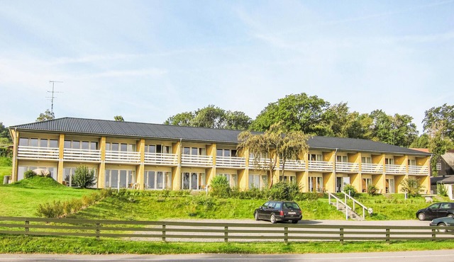 Cozy apartment in Allinge with WiFi