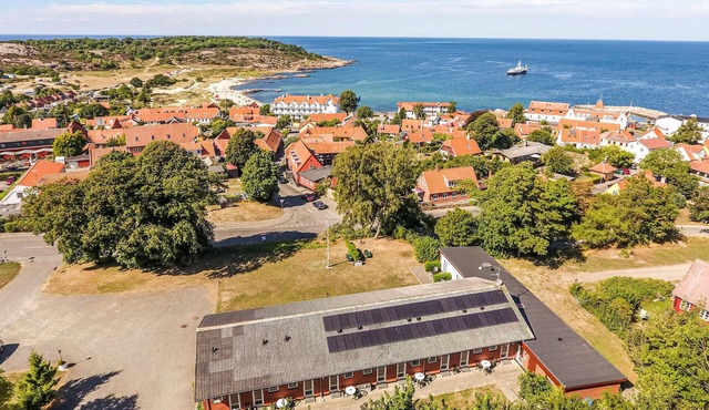 Cozy apartment in Allinge with WiFi