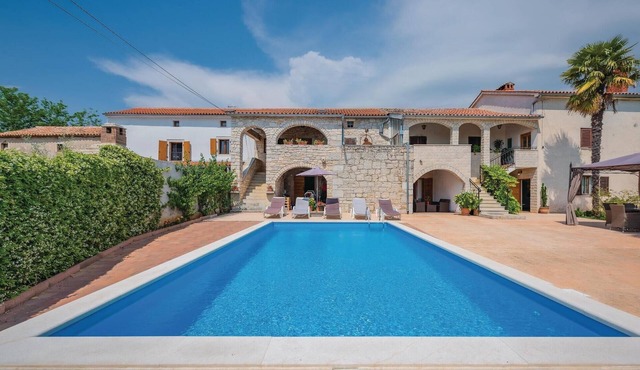 Cozy apartment in Baderna