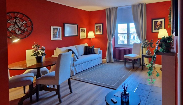 Cozy apartment in beautiful Piazza Cavour, 5 minutes from the Egyptian Museum