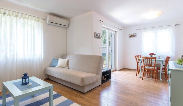 Cozy apartment in Betiga with WiFi