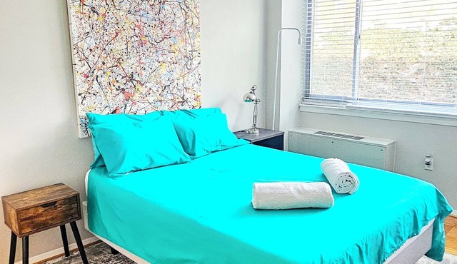 Cozy apartment in charming Arlington with fitness room, AC, WiFi
