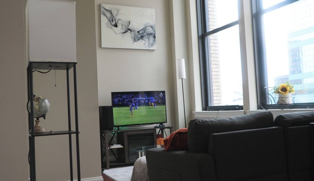Cozy apartment in charming Baltimore with fitness room and AC