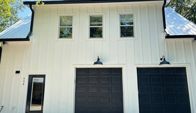 Cozy apartment in charming Carrboro, NC with WiFi, AC