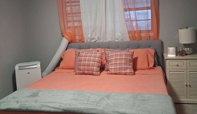 Cozy apartment in charming Perryton with WiFi, AC