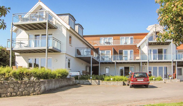 Cozy apartment in Gudhjem with WiFi