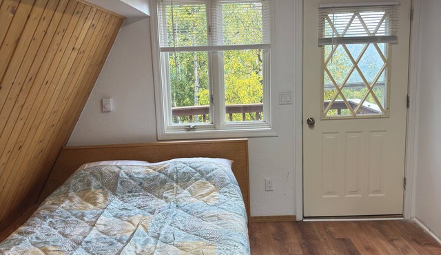 Cozy apartment in Indian AK 25 min to Anchorage & Girdwood, breathtaking views