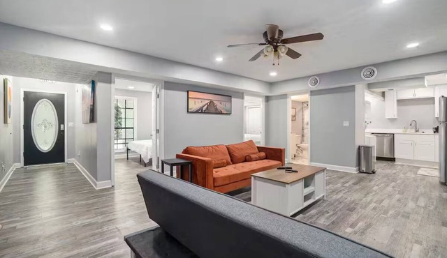 Cozy Apartment in Lilburn - Unit A + Unit C