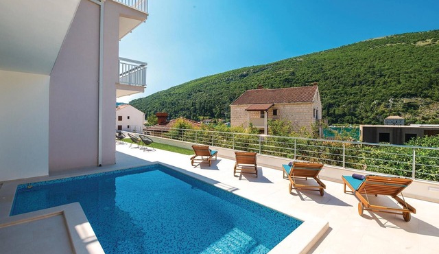 Cozy apartment in Mokosica