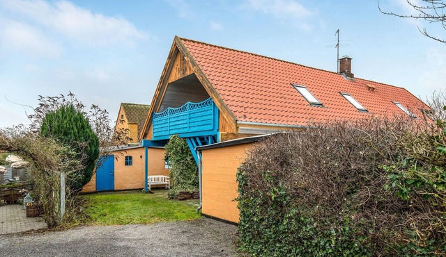 Cozy apartment in Nexø with WiFi