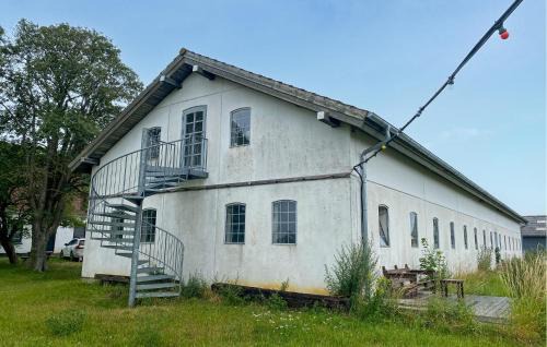 Cozy Apartment In Orø With Wifi