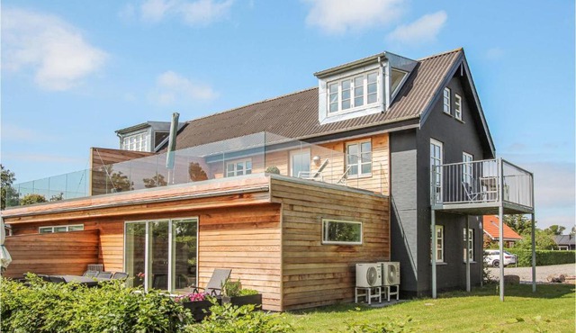 Cozy Apartment In Samsø With Kitchen