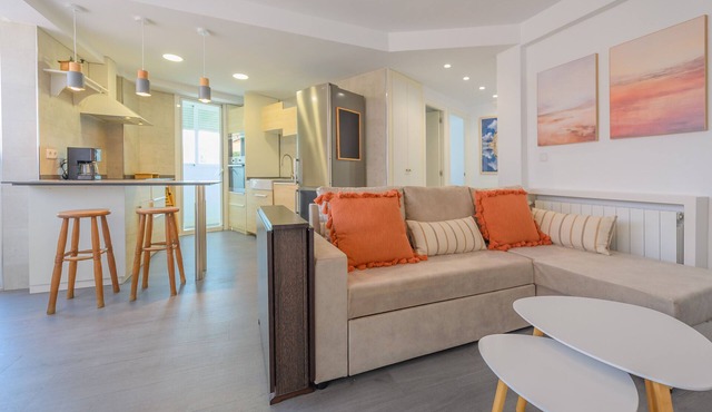 Cozy Apartment in San Isidro: Comfort and Connectivity near the Heart of Madrid ALA68