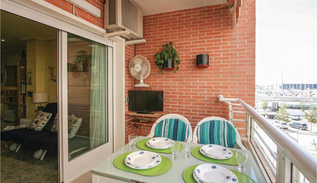 Cozy Apartment In Santa Pola With Wifi