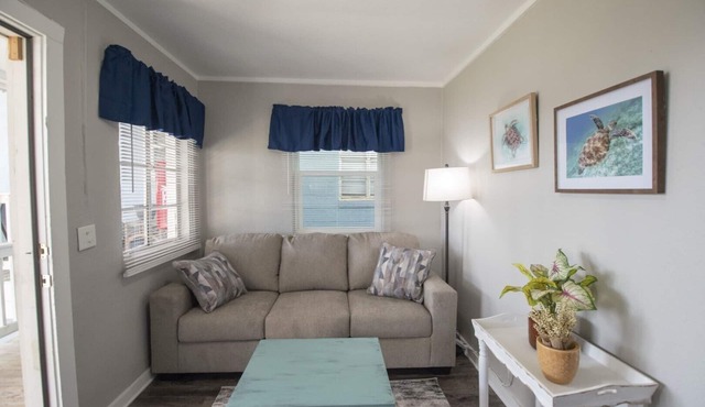 Cozy apartment in the midst of historic downtown St Marys