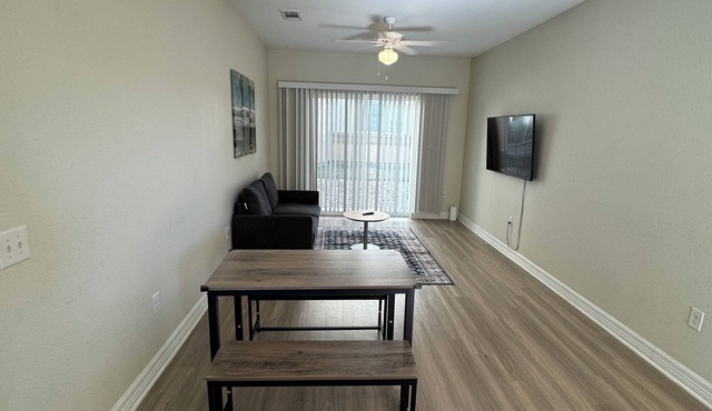 Cozy apartment in welcoming Cedar Park with WiFi, AC, fitness room