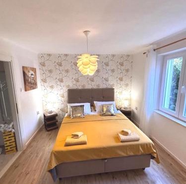 Cozy apartment Kesovija near Old Town