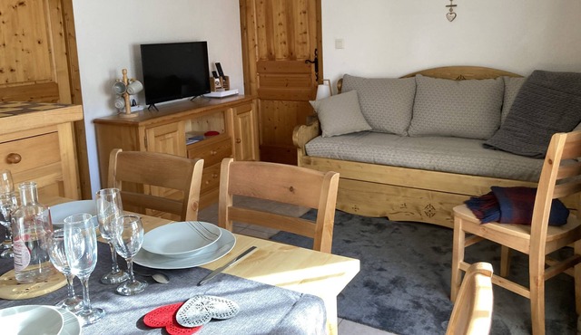 Cozy apartment L'après Ski in Morillon Village