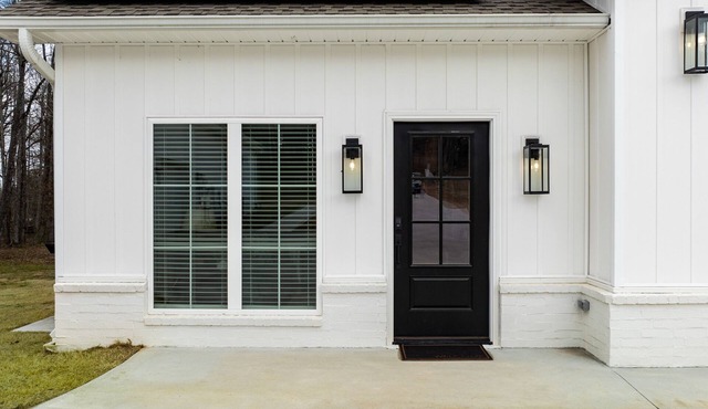 Cozy apartment located a short drive north of Conway, AR!