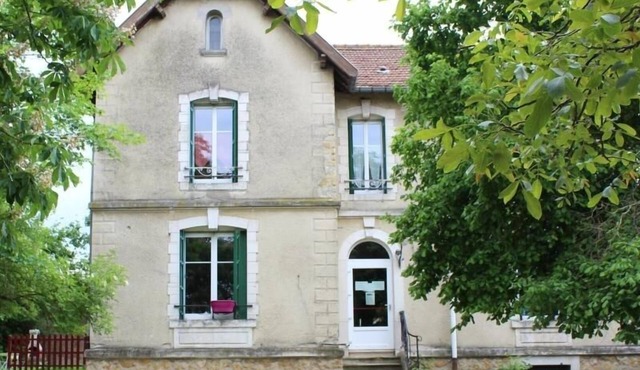 Cozy Apartment Near Nancy and Lunéville with Private Garden and Free Parking