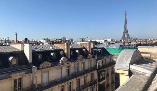 Cozy apartment near the Eiffel Tower
