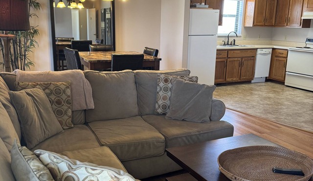 Cozy Apartment on Quiet Street