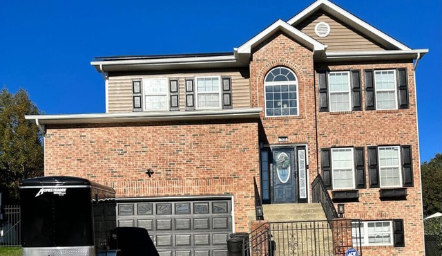 Cozy apartment in superb Fort Washington MD-private keyless entry.