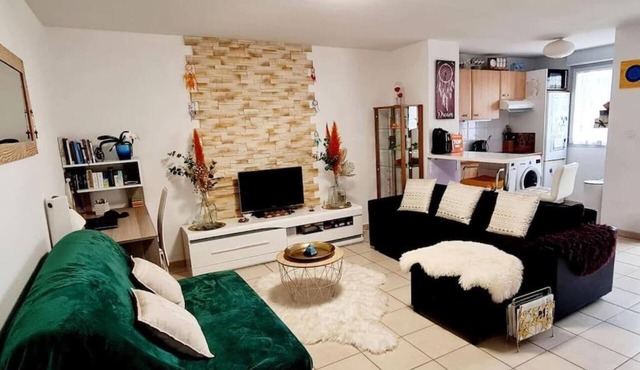 Cozy apartment with beautiful view in St Estève