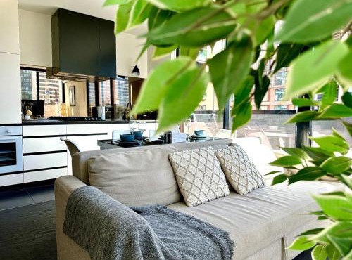 Cozy Apartment with Balcony