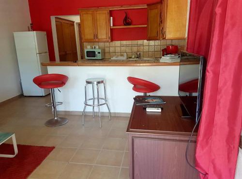 Cozy apartment with garden in La Savane 75 m² mountain view